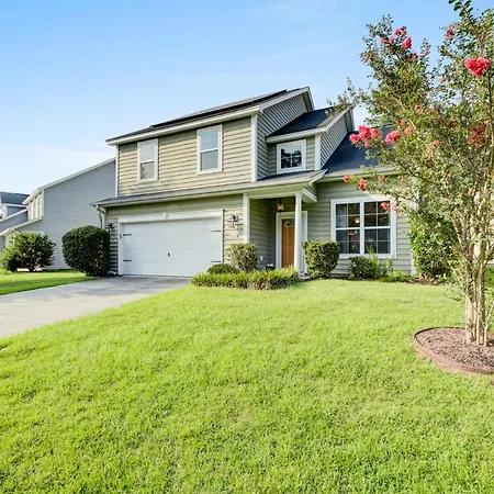 Mulberry Home With Pond View